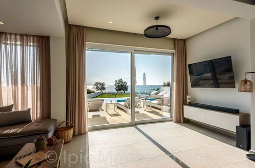 Foto 2 - Villa Pelagia Seafront Villa Pelagia Superb New Listing2021