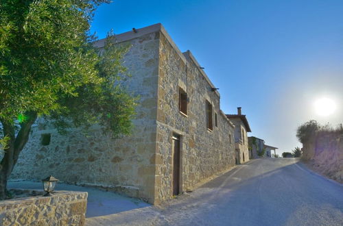 Photo 17 - Picturesque Traditional Stone House