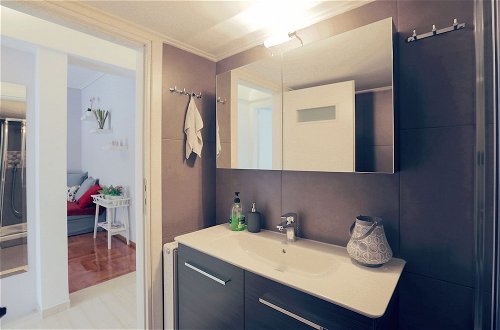 Foto 26 - Cosy & Bright 2 Bedroom Apartment in Koukaki