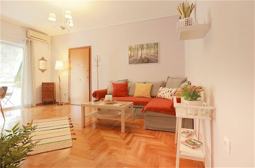Foto 27 - Cosy & Bright 2 Bedroom Apartment in Koukaki