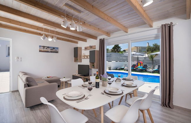B&M Villa Sirili - Foto 1