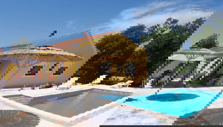 Foto 1 - Detached House at Country Side, Fenced Private Garden Ideal for 2 Fam, Wifi