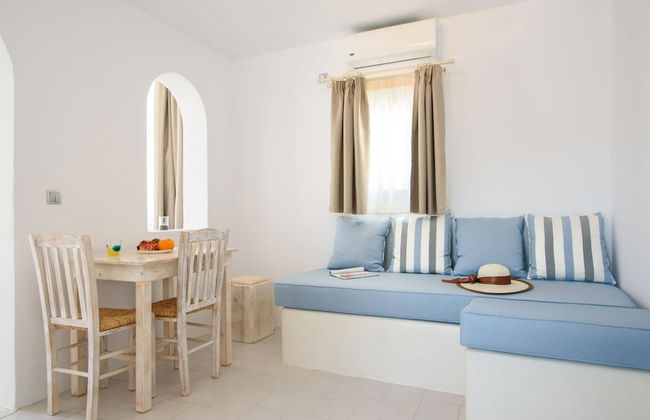 Villa George Santorini - Photo 13