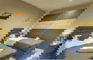 Foto 2 - Super Modern Villa With Private Pool
