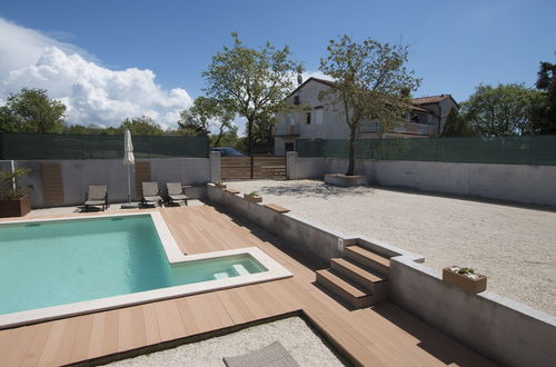 Photo 16 - Cosy and lovely Villa Trosti with a pool