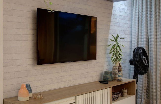Apto térreo com TV 4k no Wai Wai Cumbuco - Foto 53