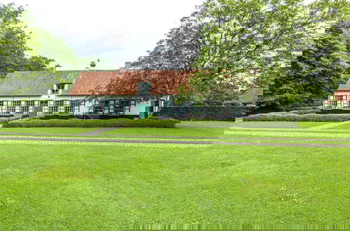 Foto 39 - Beautiful Farmhouse in Beernem With Garden
