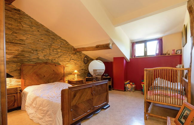 Farmhouse Situated at the Edge of the Woods - Foto 10