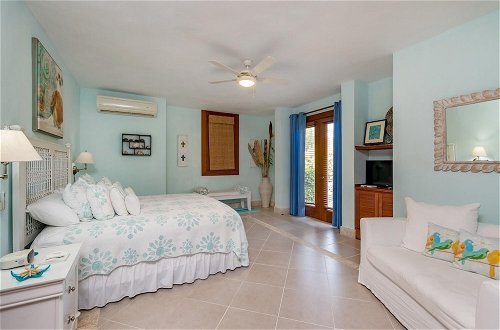 Photo 27 - One of the Best Cap Cana Villas for Rent Large Pool Jacuzzi Chef Maid