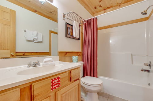 Photo 16 - Gentle Bens Den by Jackson Mountain Homes