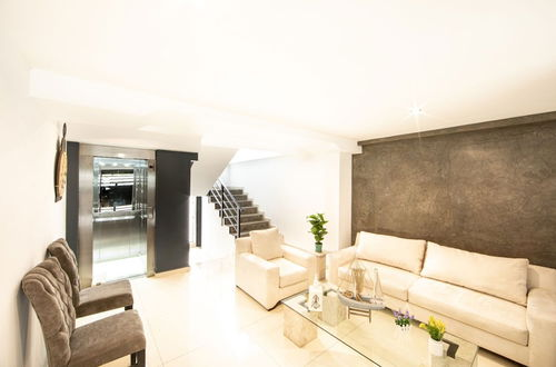 Photo 8 - Sophisticated Park Venue Apartment Near Polanco