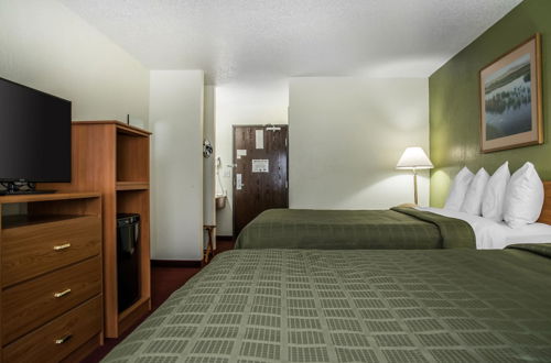 Photo 12 - Hudson Inn & Suites