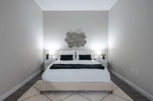 Photo 13 - Luxury Furnished Apartments by Hyatus at Amistad Park