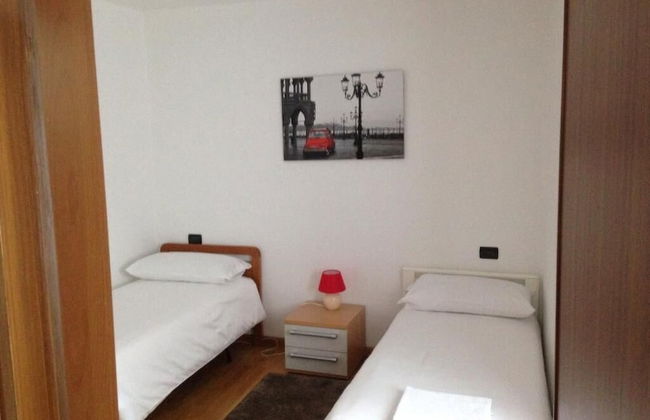 De La Tour - Foto 13