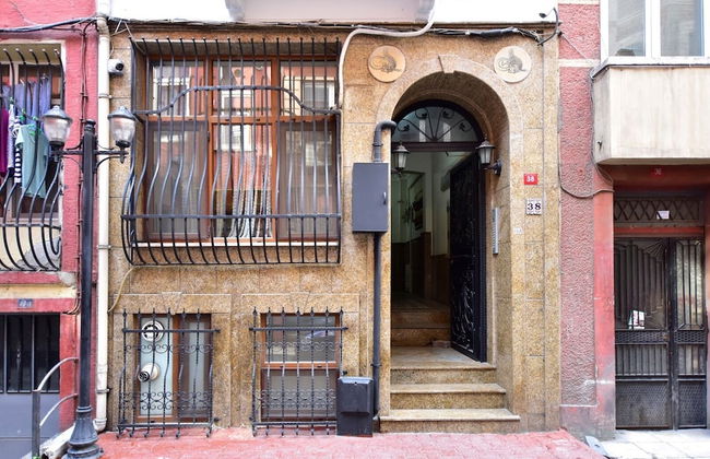 Sunshine Taksim Suite - Photo 23