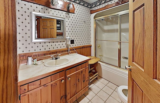 Grand Pines Cabin Number 2 - Foto 16