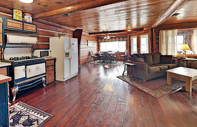 Grand Pines Cabin Number 2 - Foto 10