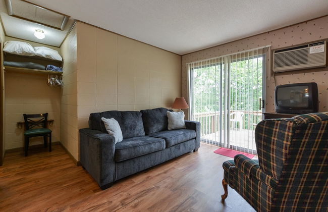 Kimberling Cove Resort - Photo 28