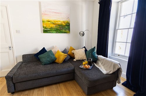 Photo 19 - Spacious - Central 2 Bed Apartment