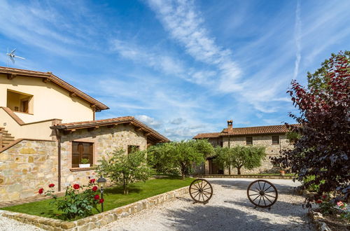 Foto 22 - Secluded Mansion in Perugia with Hot Tub