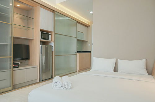 Foto 7 - Fabulous Menteng Park Studio Apartment