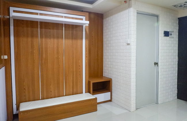 Best Deal 1BR Apartment at Menara Rungkut - Photo 13
