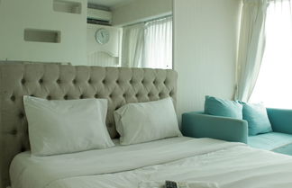 Photo 2 - Elegant And Tidy Studio At Grand Kamala Lagoon Apartment