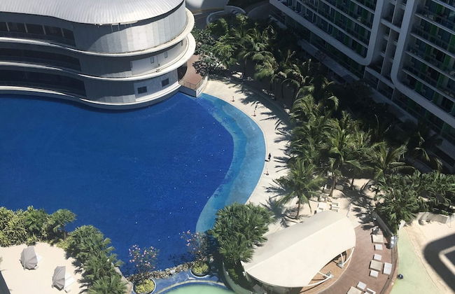Azure Residences Condominium Daily Rental - Photo 9