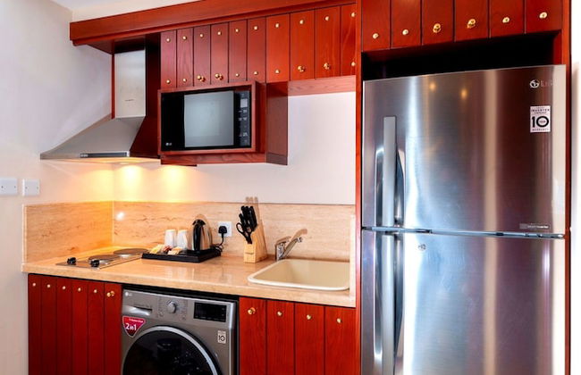 Al Liwan Suites Rawdat Al Khail - Photo 15