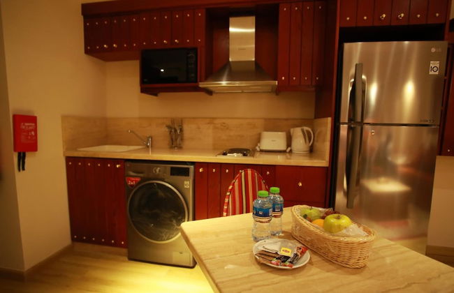 Al Liwan Suites Rawdat Al Khail - Photo 17