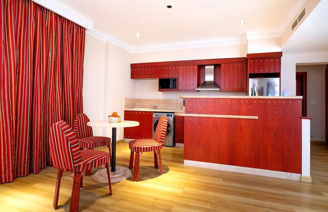 Al Liwan Suites Rawdat Al Khail - Photo 14