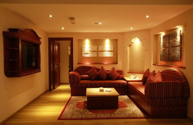 Al Liwan Suites Rawdat Al Khail - Photo 26