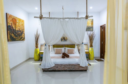 Photo 2 - MasBro ART Villas