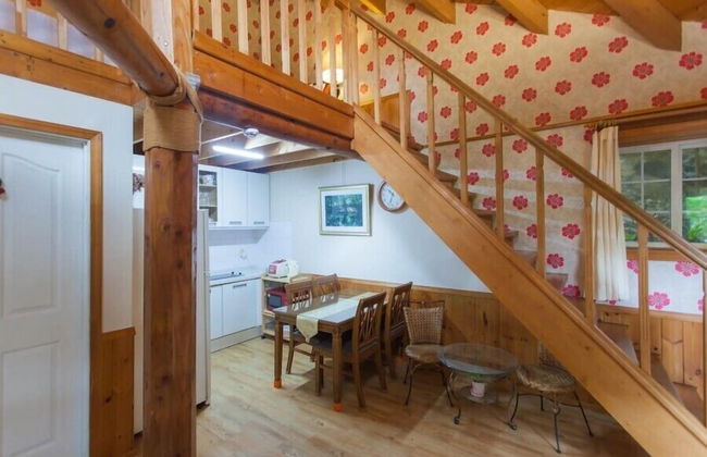 Cabin Town Pension - Photo 3