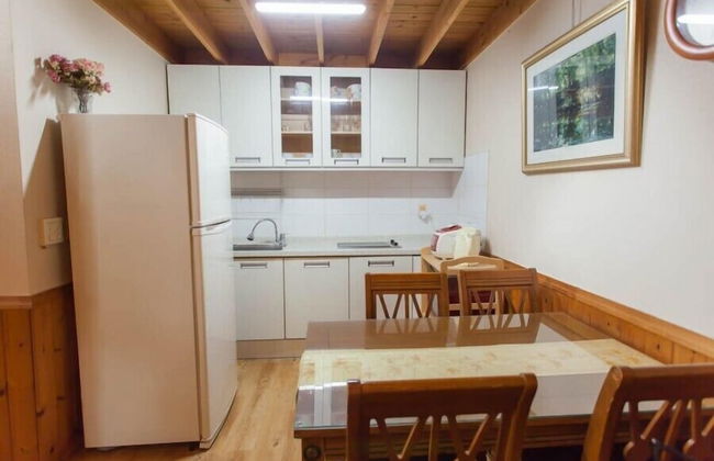 Cabin Town Pension - Photo 36