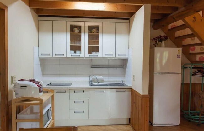 Cabin Town Pension - Photo 32