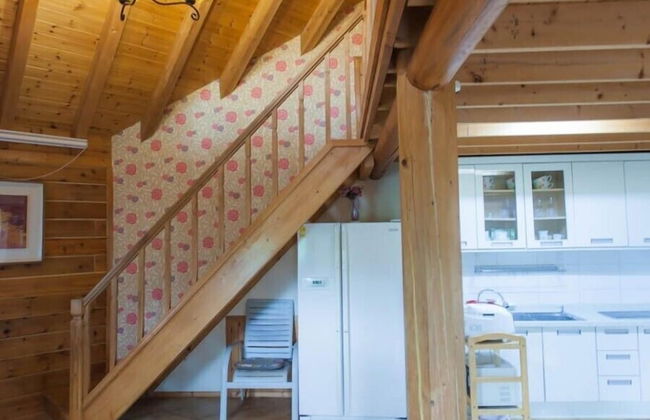 Cabin Town Pension - Photo 9