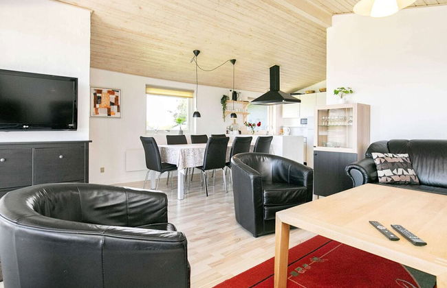8 Person Holiday Home in Bogense - Foto 9
