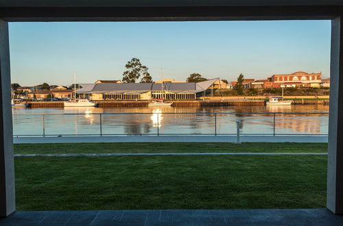 Foto 1 - Ulverstone Waterfront Apartments