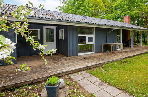 Foto 1 - 6 Person Holiday Home in Glesborg