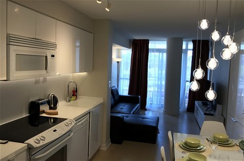 Foto 17 - Luxury 2BR Suites in the heart of Downtown Toronto