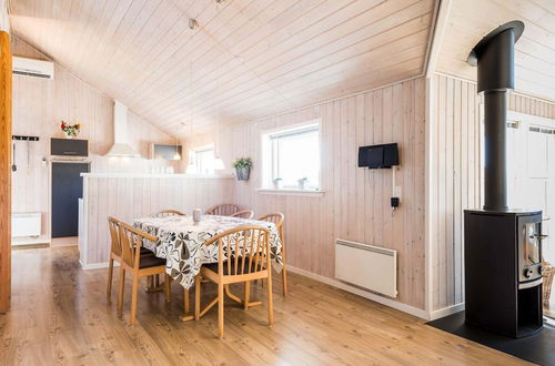 Photo 9 - 6 Person Holiday Home in Hvide Sande