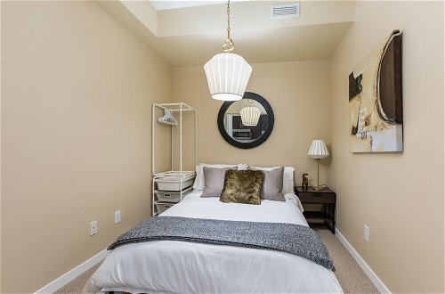 Photo 2 - Quickstay - Executive Condo in the Heart of Downtown