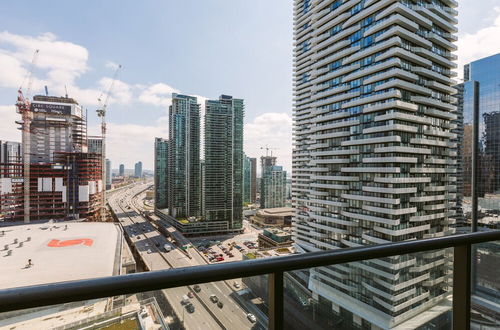 Foto 47 - Quickstay - Executive Condo in the Heart of Downtown