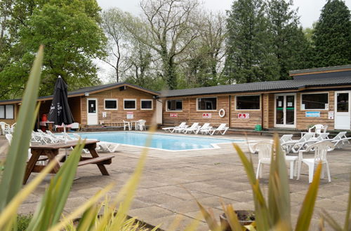 Foto 13 - Bluebell Lodge set in a Beautiful 24 Acre Woodland Holiday Park