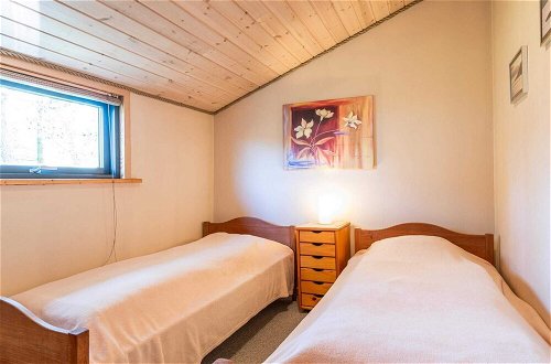 Photo 3 - 5 Person Holiday Home in Norre Nebel