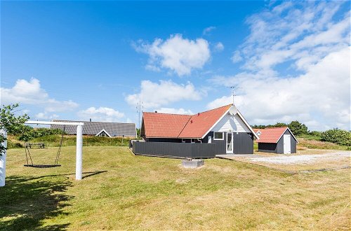 Foto 44 - 6 Person Holiday Home on a Holiday Park in Hvide Sande