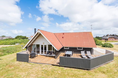 Foto 40 - 6 Person Holiday Home on a Holiday Park in Hvide Sande