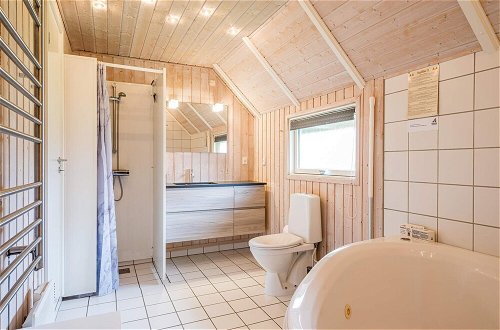 Photo 22 - 6 Person Holiday Home on a Holiday Park in Hvide Sande