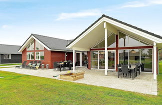 Foto 1 - 18 Person Holiday Home in Grenaa